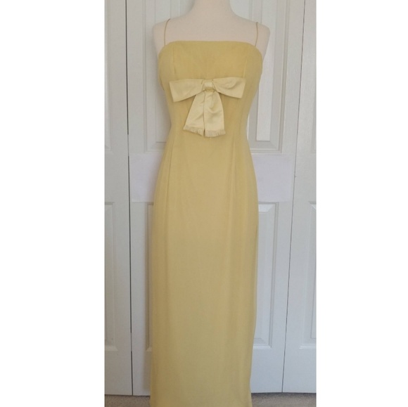 Vintage Evening Gown - Picture 5 of 10